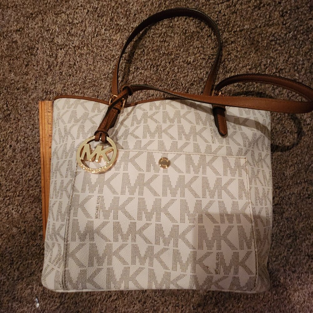 Michael kors handbag
